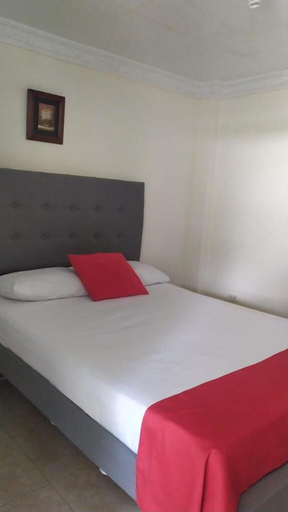 Bedroom 5, hotelvillalucila, San Gil