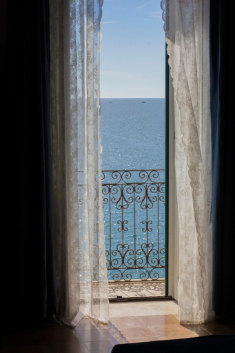 Others 5, B&B Le finestre sul mare, Taranto