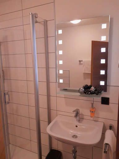 Bathroom 3, Kelterhotel Froscher, Hohenlohekreis