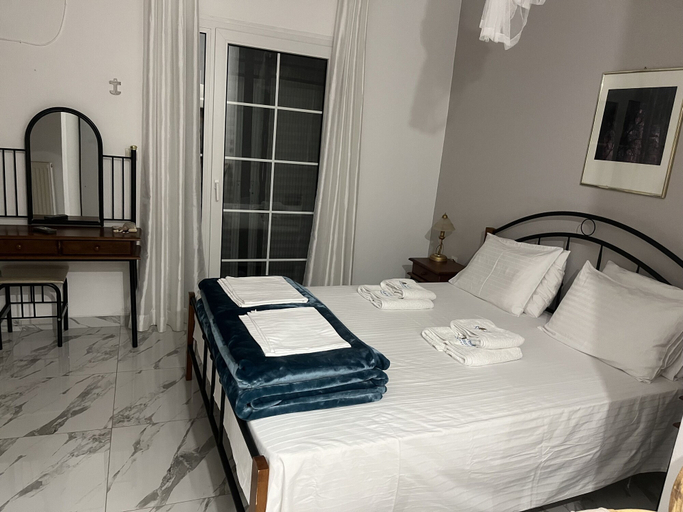 Bedroom 3, Villa Askamnia and Suites, Central Macedonia