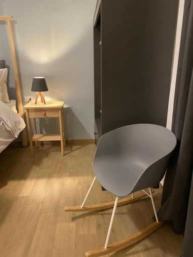 Bedroom 2, Novantuno, Bari