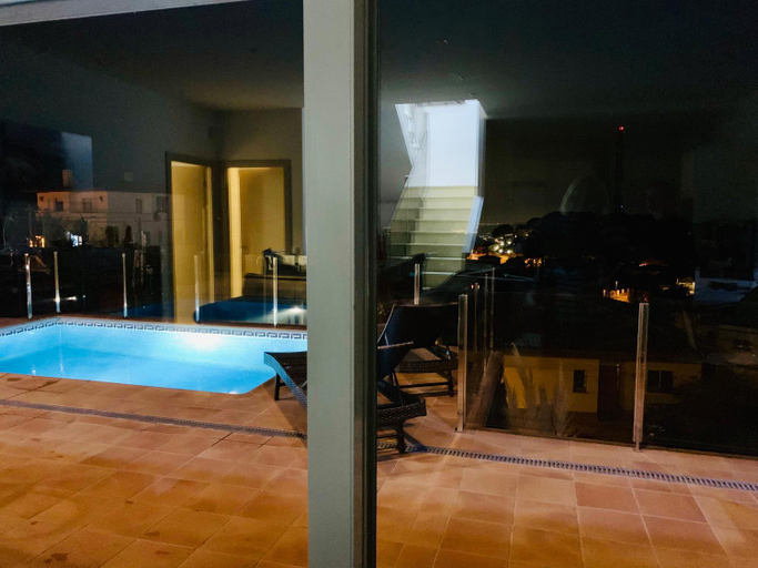 Sport & Beauty 4, Luxury villa Investingspain with sea views, pool and jacuzzi, Girona