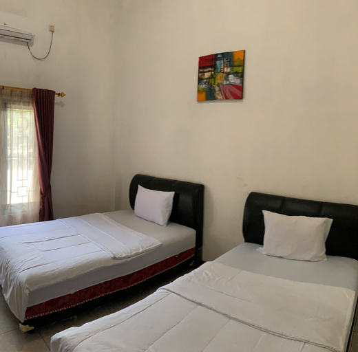 Bedroom 12