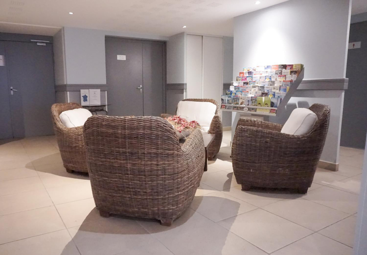 Public Area 3, Comfort Aparthotel Six-Fours, Var