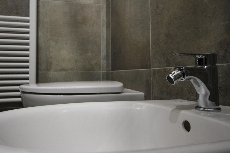 Bathroom 1, Nel Cuore dell'Aquila BnB, L'Aquila