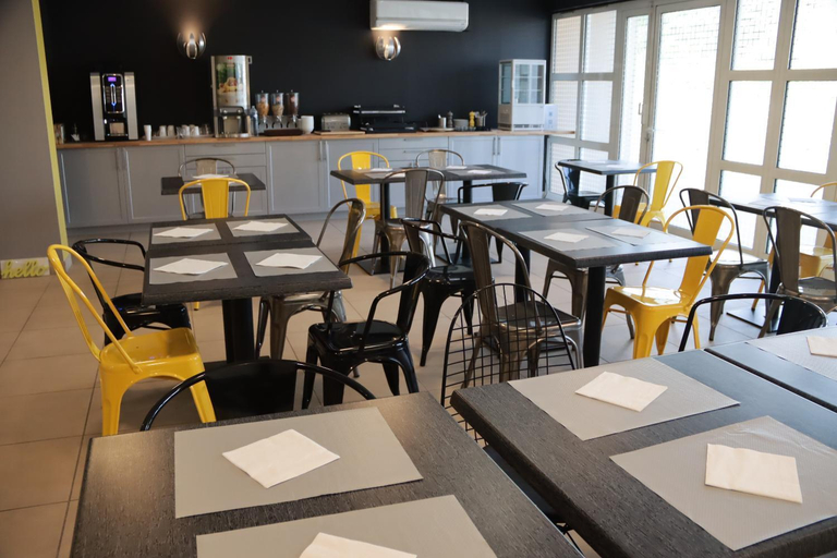 Food & Drinks 5, Comfort Aparthotel Six-Fours, Var