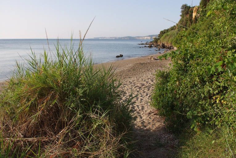 Others 3, Tentes Holiday Homes, Peloponnese