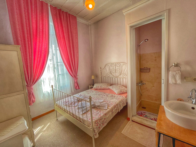 Bedroom 4, Eolya Konuk Evi, Ayvalık