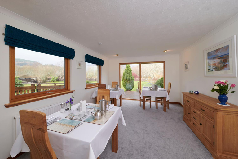 Food & Drinks, Woodlands Bed & Breakfast, Highland