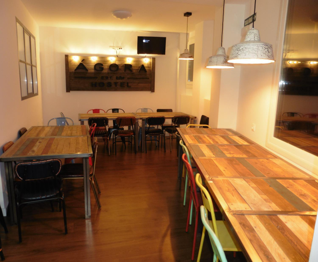 Others 5, Agora Hostel, Navarra