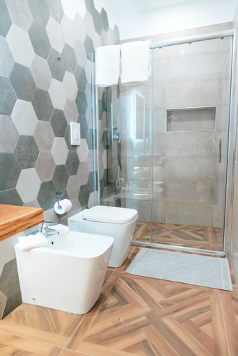 Others 5, Relais del Corso, Foggia