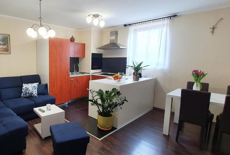 Others 4, Apartments TB, Malinska-Dubašnica