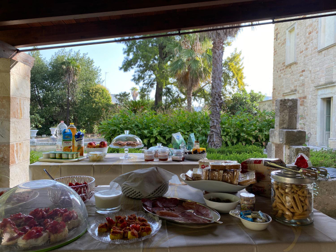 Food & Drinks 5, Palazzo de Carlo e il parco dei 7 pozzi, Lecce