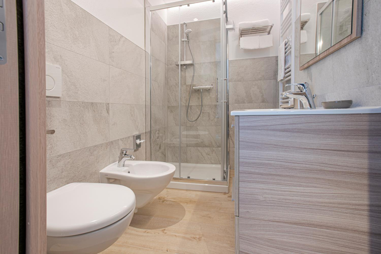 Others 5, Maison Altea, Aosta