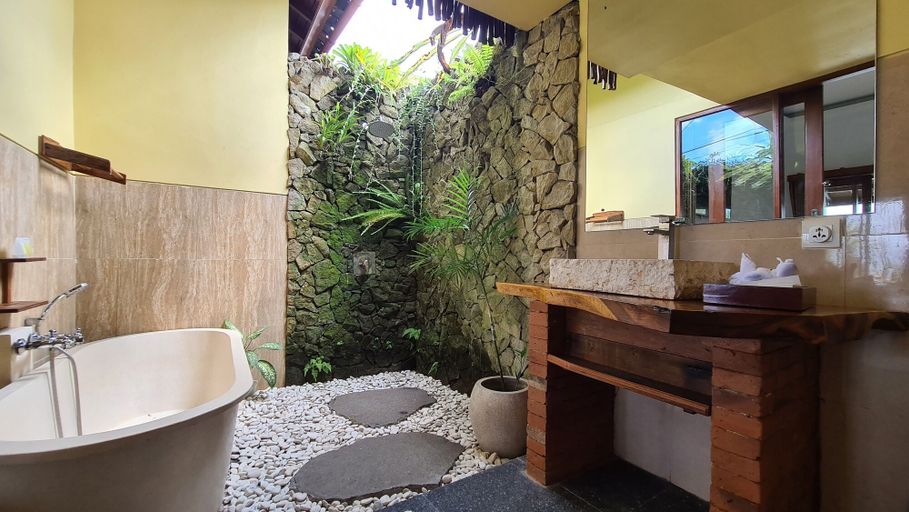 Bathroom 4, Uma Jala Villa, Gianyar