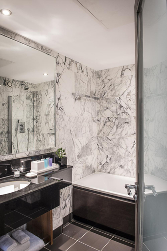 Bathroom 4, The Bloomsbury Hotel, London