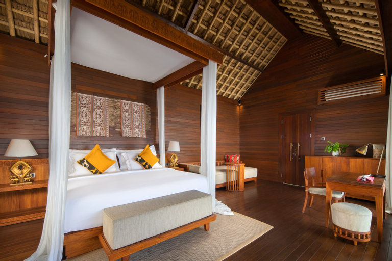 Bedroom 13