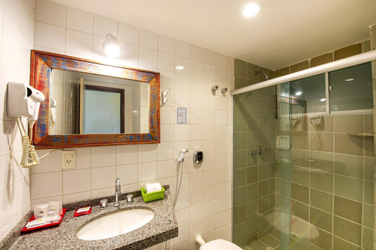 Bathroom 4, Hotel Costeiro, Olinda