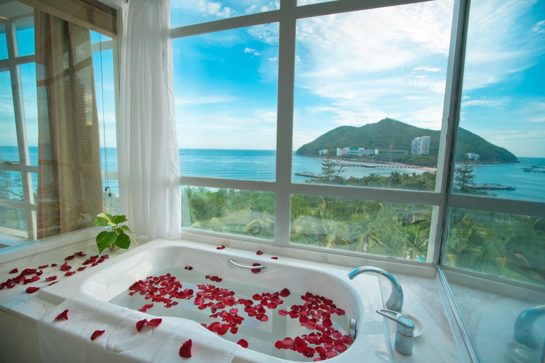 Bathroom 5, Resort Intime Sanya, Sanya