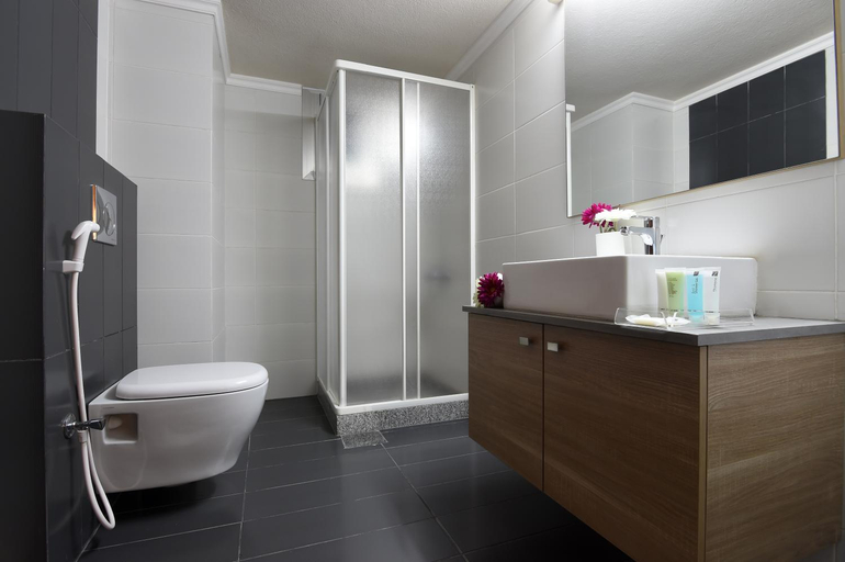 Bathroom 5, Byblostar Hotel, Jubail