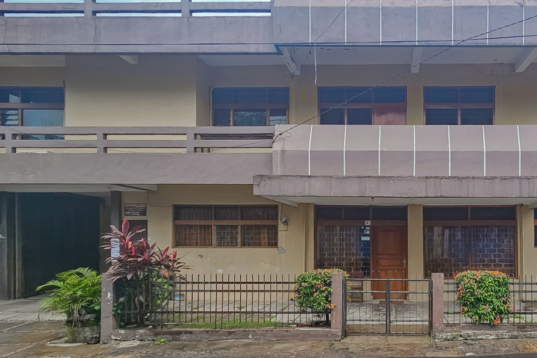 Exterior & Views 2, RedDoorz near Alun Alun Cianjur, Cianjur
