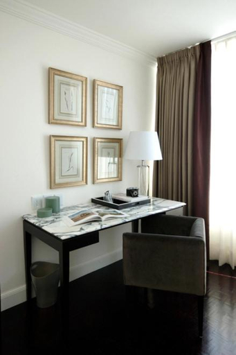 Others 5, SUITES LONDRES 212, Mexico City