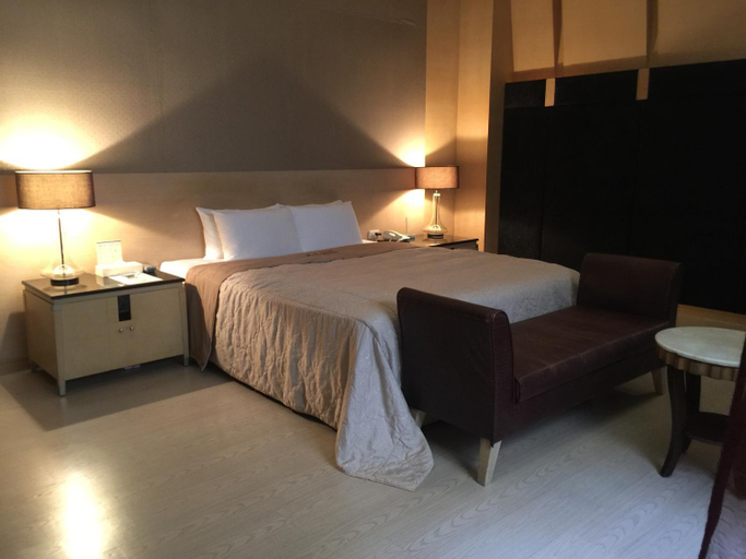 Bedroom 3, LI-GIN Motel, Chiayi City