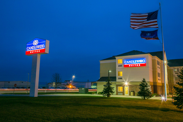 Exterior & Views 2, Candlewood Suites FARGO-N. DAKOTA STATE UNIV., Cass