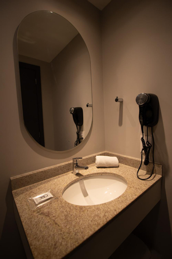 Bathroom 20