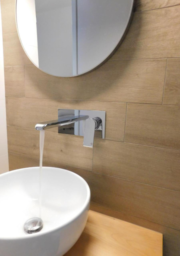 Bathroom, Novantuno, Bari