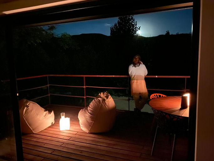 Others 3, Vagon Orient Express - Housevanlive, Valencia