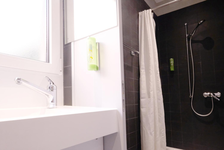Bathroom 5
