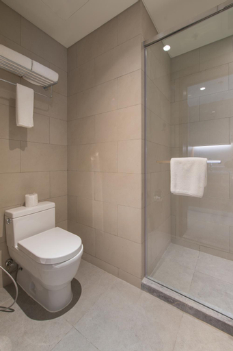 Bathroom 27
