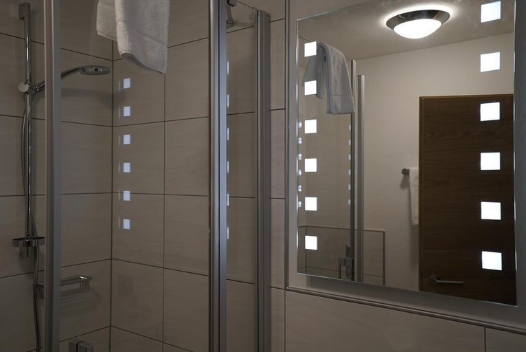 Bathroom 3, Kelterhotel Froscher, Hohenlohekreis