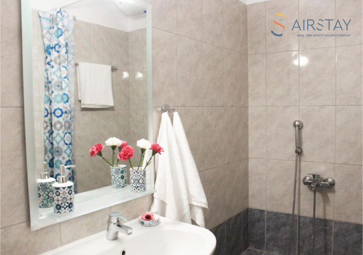 Bathroom 2, Anivia Apartment Airport by Airstay, Attica