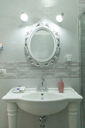 Bathroom 4, Velia34, Salerno
