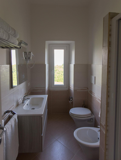 Others 2, 108 b&b, Viterbo