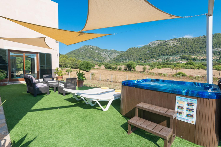 Others 5, Villa S'Era, Baleares
