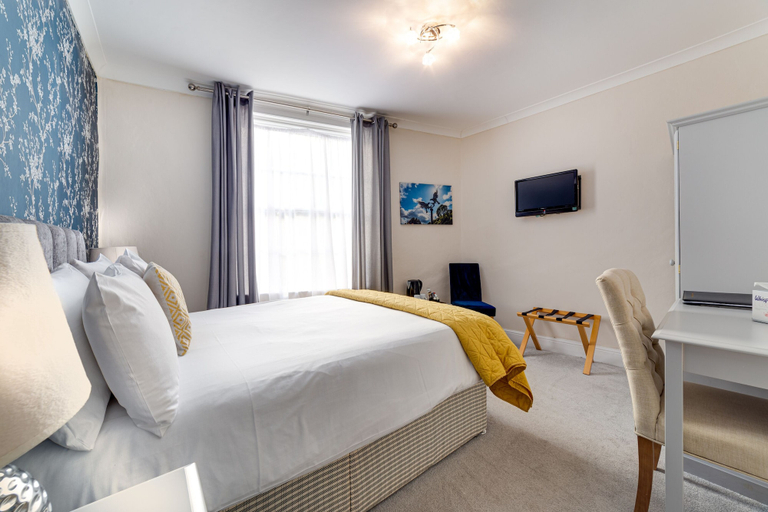 Bedroom 3, The Mount Pleasant Hotel, Worcestershire