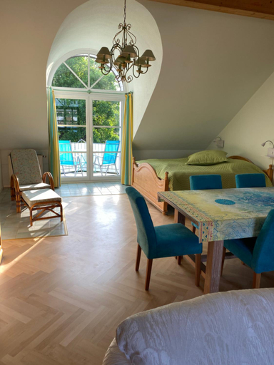 Bedroom, Ferienwohnung Lichtgalerie, Traunstein