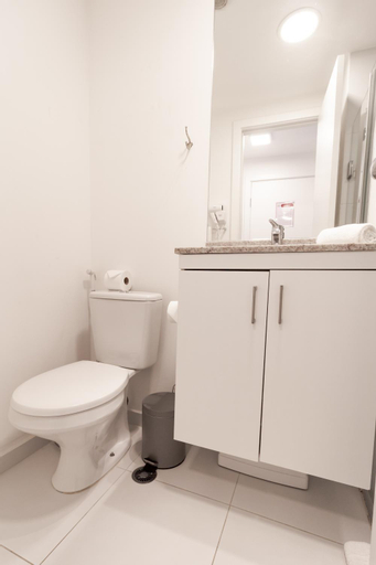 Bathroom 28