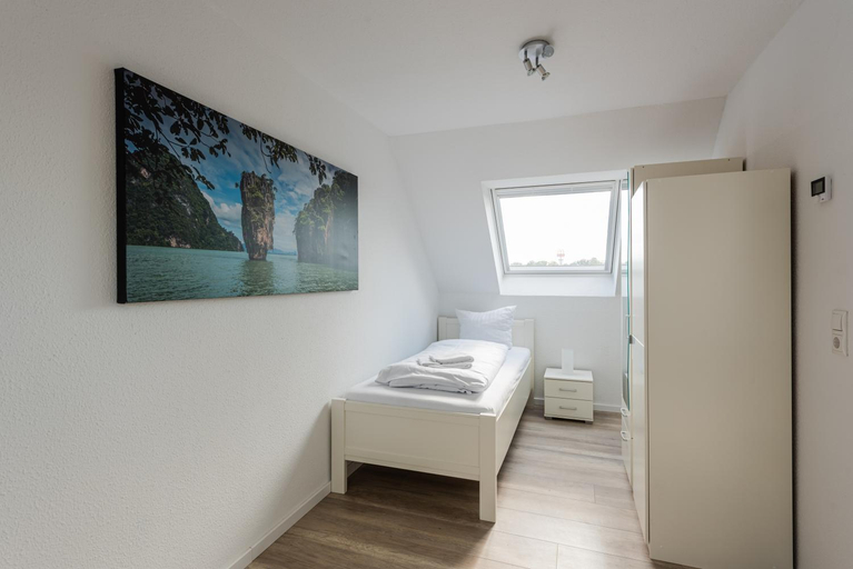 Others 3, WH Boardinghouse, Emsland