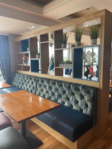 Food & Drinks 5, Allingham Arms Hotel