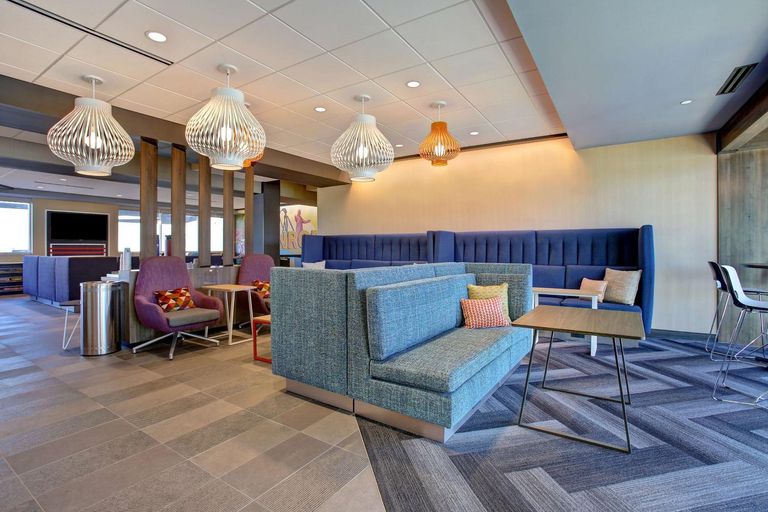 Public Area 2, Tru By Hilton Monroe, Warren