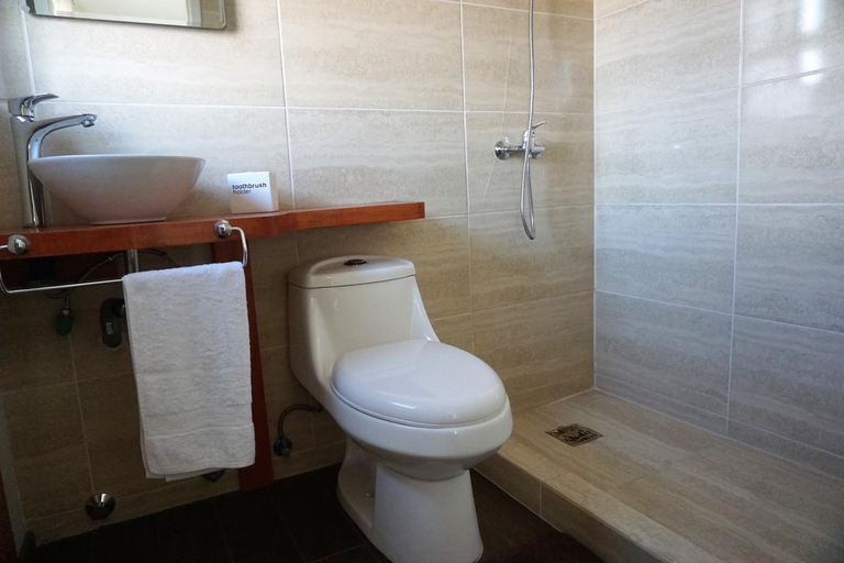 Bathroom 2, Hostal Casa Arrayan, Coihaique