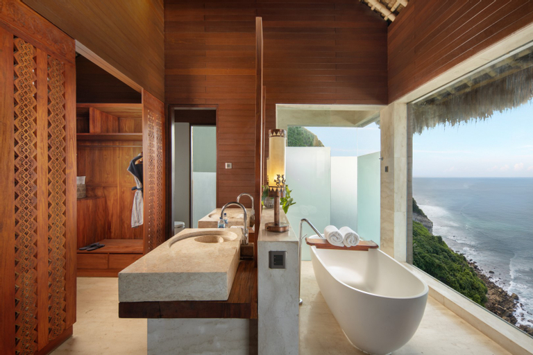Bathroom 11
