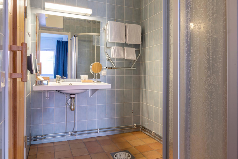 Bathroom 4, First Hotel Statt, Örnsköldsvik