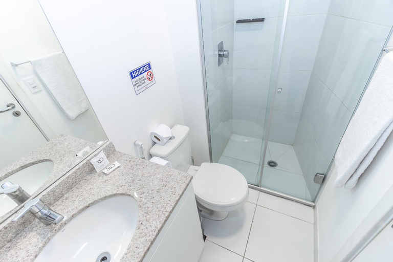 Bathroom 29