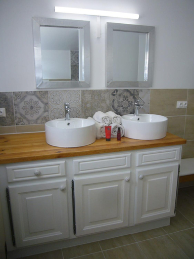 Bathroom 3, Etoilevacances gites Tournesol en Olive, Alpes-Maritimes