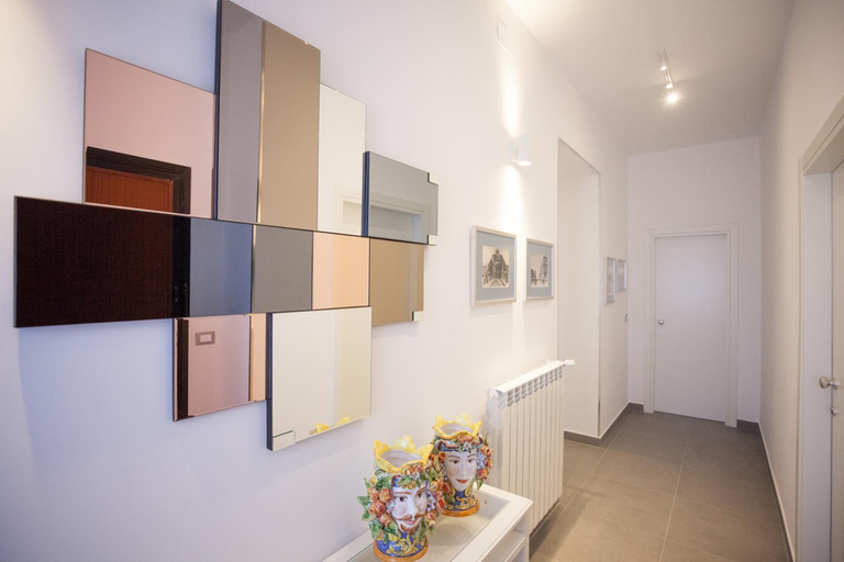 Others 5, Prometeo Rooms, Syracuse